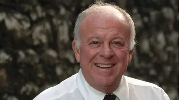 Principalul finanțator al campaniei pro-Brexit spune că nu are niciun regret, chiar dacă acțiunile companiei sale au scăzut drastic