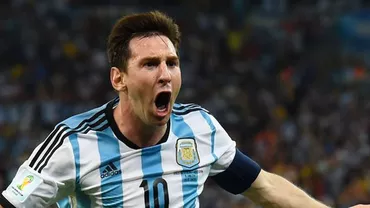 Peste 100.000 de persoane au ieșit pe străzile din Buenos Aires pentru a-l convinge pe Lionel Messi să nu se retragă din naționala Argentinei (VIDEO)