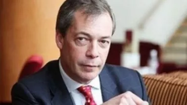 Nigel Farage, care a anunțat că se retrage de la conducerea UKIP, a fost protagonistul unui lung șir de momente controversate de-a lungul carierei sale politice
