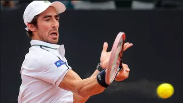 Moment incredibil la Wimbledon: Un jucător a urinat pe teren în timpul unei pauze