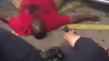 Noi imagini șocante în cazul afro-americanului ucis de poliția din Louisiana. Acestea arată că Alton Sterling nu ar fi fost înarmat în timpul confruntării cu ofițerii (VIDEO)