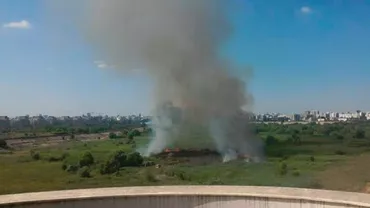 Incendiu în Delta Văcărești: Aproximativ 2000 de metri pătrați cuprinși de flăcări (FOTO, VIDEO)