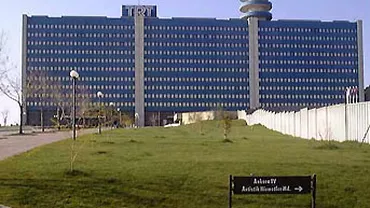 Lovitură de stat în Turcia: Elicoptere militare au lansat două rachete asupra sediului televiziunii de stat. Parlamentul și Palatul prezidențial din Ankara, înconjurate de tancuri (VIDEO)