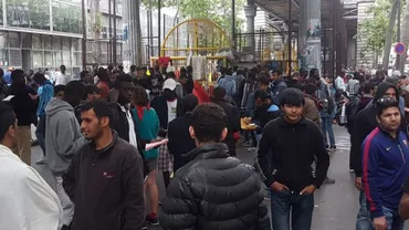 Paris: Zeci de imigranți protestează împotriva "rasismului instituțional" al autorităților franceze (VIDEO)