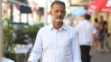 Masacrul de la Nisa. Eroul care și-a aruncat scuterul sub camionul condus de terorist a fost găsit și mărturisește că voia doar să își salveze fiul din calea morții (VIDEO)