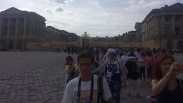 Panică în Franța! Palatul Versailles a fost evacuat (FOTO, VIDEO)