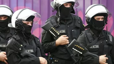 Polonia: Un bărbat de origine străină, arestat pentru posesie de materiale explozibile