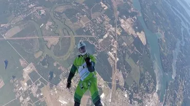 Adrenalină dusă la extrem: Un american a sărit din avion fără parașută. „Aproape că levitez, este incredibil!” (FOTO, VIDEO)