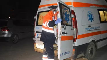 Râșnov: Un bărbat a murit după ce a fost împuşcat de un poliţist care îşi apăra un coleg. Victima a ameninţat cu furca și cuțitul