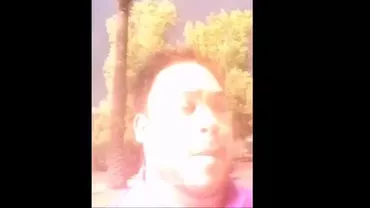 Un blogger, meteorolog de serviciu pentru fanii săi de pe internet, la un pas să fie lovit de un fulger, în direct (VIDEO)