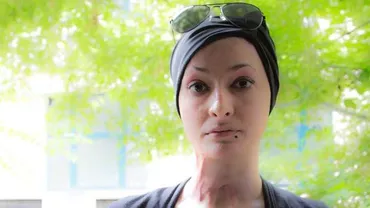 “Am învățat să zâmbim cu buzele pline de cicatrici și durere în suflet”. Povestea emoționantă a uneia dintre supraviețuitoarele din Colectiv (FOTO)