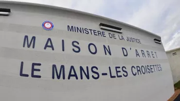 Panică la o închisoare din Franța! Un deținut a luat două persoane drept ostatici