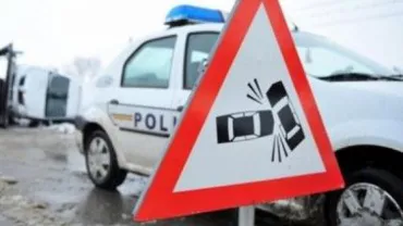 Accident mortal în Bistrița Năsăud: Un șofer și-a pierdut viața, după ce un tânăr a depășit pe linie continuă