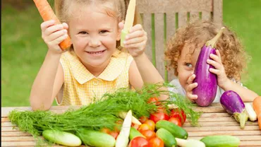 Italia vrea să-i pepesească cu închisoare pe părinții care își îndeamnă copiii să devină vegani