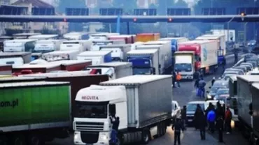 Grevă de amploare din cauza creşterii subtanţiale a tarifelor RCA: Transportatorii opresc activitatea în perioada 14-15 septembrie