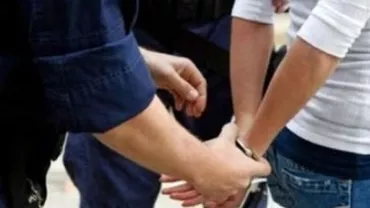 Constanța: Un bărbat, suspectat de trafic de droguri de mare risc, a fost prins în flagrant