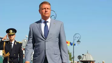 "E prea nesimțit pentru un președinte de țară". Iohannis, jignit la Ziua Marinei de un protestatar (VIDEO)