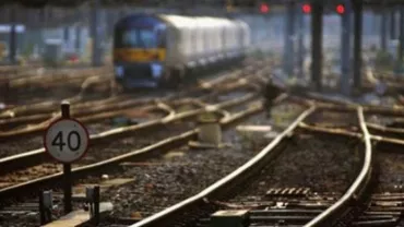 Panică într-un tren din Austria! Două persoane au fost rănite grav, după un atac cu un cuțit