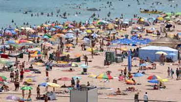 Preţurile au început să intre la apă pe litoral. Hotelierii atrag turiștii cu oferte tentante pentru finalul lunii august