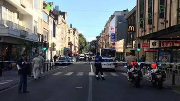 Atac sângeros la Bruxelles! Trei oameni au fost înjunghiați de o femeie în autobuz