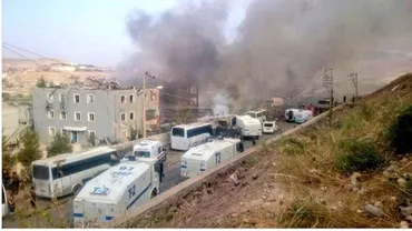 O mașină a explodat lângă sediul poliției din orașul turc Cizre: 9 persoane au fost ucise și 64 rănite (FOTO, VIDEO)