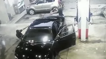 Scene demne de un film de ACȚIUNE: O benzinărie, la un pas să sară în aer după ce niște indivizi au început să tragă cu armele (VIDEO)