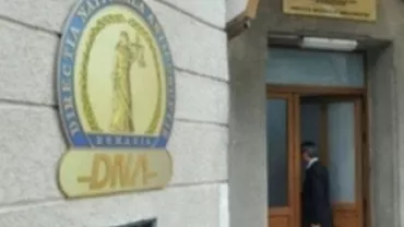 DNA: 18 angajați ai DIPI au fost puși sub urmărire penală