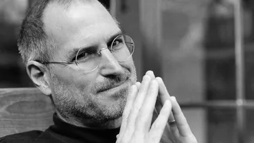 Cum a murit Steve Jobs urmând sfaturile Oliviei Steer: "A crezut că dacă îţi doreşti cu tărie ca ceva să nu existe atunci, prin gândire magică, te vindeci de orice"