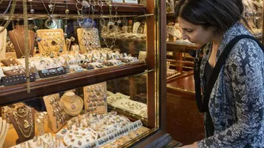 Copii luați din orfelinatele românești, instruiți să fure fără să lase urme: Jafuri de sute de mii de euro în toată Europa