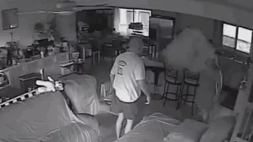 Un Samsung Galaxy Note 7 a fost FILMAT în timp ce scotea FUM din senin. Proprietarei telefonului I S-A FĂCUT RĂU (VIDEO)