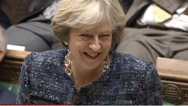 Premierul britanic Theresa May acuzată că ar făcut o glumă cu tentă SEXUALĂ în Parlament (FOTO)