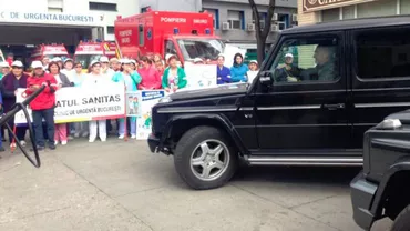 Profesorul Lascăr demarează, printre cadrele medicale care protestează din cauza salariilor mici, la volanul bolidului său de peste 100.000 de euro (FOTO)