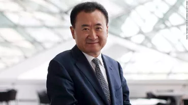 Cel mai bogat om din China a cumpărat compania care decernează Globurile de Aur