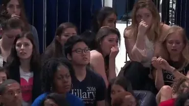 Susținătorii lui Hillary Clinton, în LACRIMI. Candidata democrată își anunță voalat înfrângerea pe Twitter (VIDEO + FOTO)