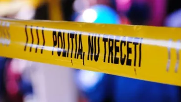 Un bărbat şi-a înjunghiat mortal soţia, în Iaşi, apoi a încercat să se sinucidă