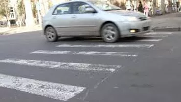 Un candidat PMP a lovit un om pe trecere de pietoni. O altă persoană a încercat să ia vina asupra sa