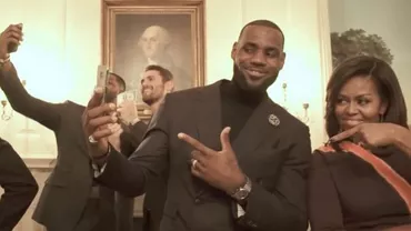 Acesta chiar e cel mai TARE Mannequin Challenge. Artiștii momentului din America „AU ÎNGHEȚAT” la Casa Albă (VIDEO)