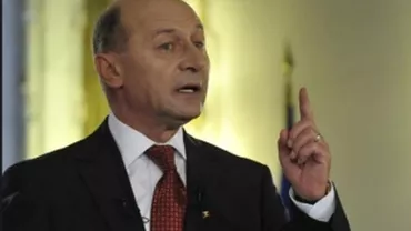 Băsescu nu este de acord cu decizia lui Iohannis de a nu invita penalii la recepția de 1 Decembrie