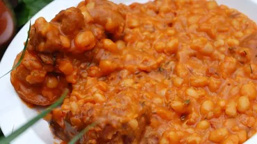Mâncare tradițională de 1 Decembrie, doar cu numele: Peste 95% din consumul intern de fasole și 60% din cel de carne, din import