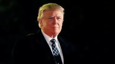 Donald Trump, costumat în el însuşi la un bal mascat (FOTO)