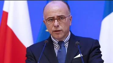 Bernard Cazeneuve va fi noul premier al Franței după demisia lui Manuel Valls