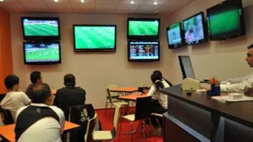 Caz șocant în Ilfov: Doi bărbați au dat foc unei case de pariuri și după au fugit (VIDEO)