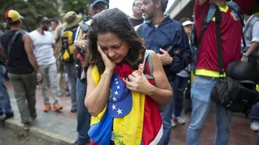Un român a luat pulsul crizei din Venezuela: "La intrare am schimbat 150 de dolari și mi-au dat un sac de hârtii. E o nebunie!"