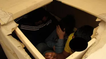 Croația: 67 de migranți ilegali descoperiți într-o furgonetă