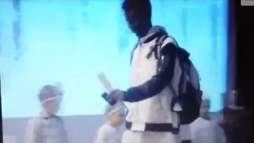 PANICĂ în Elveția! Un musulman a întrerupt o serbare de Crăciun, urcând pe scenă și strigând "Allahu Akbar" (VIDEO)