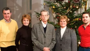 Familia Regală sărbătorește Crăciunul la Săvârșin: Ce mâncăruri au fost pregătite și cum arată bradul împodobit (VIDEO)