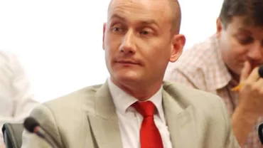 După ce a decis să ia calea Domnului, Mihai Seplecan are un mesaj PLAGIAT pentru fetele ”second-hand” pline de VICII, care îl supără pe Dumnezeu