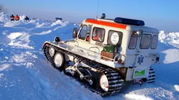 Militarul ISU care a ajutat o femeie să nască în şenilată: „A fost o ONOARE şi o BUCURIE pentru noi“  (FOTO)