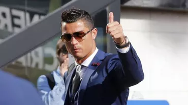 2016,  fără niciun dubiu anul lui Cristiano Ronaldo. Atacantul lui Real, desemnat "The Best FIFA Football Awards"