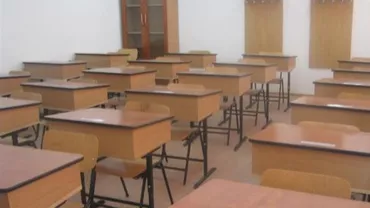 Doi ELEVI au întreținut RELAȚII SEXUALE în CLASĂ, în timp ce profesorul lipsea: Inspectoratul Şcolar Judeţean a declanșat o ANCHETĂ